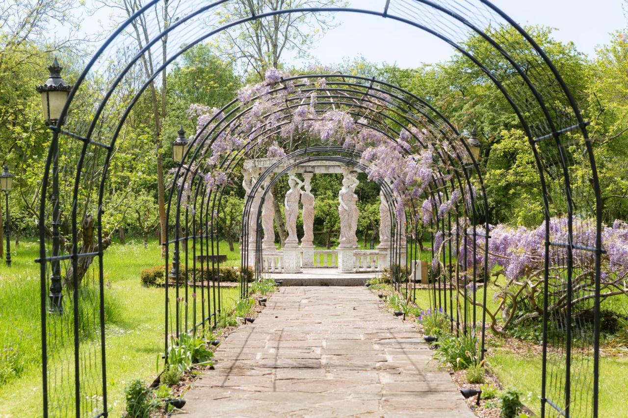 Berwick 4* Almondsbury