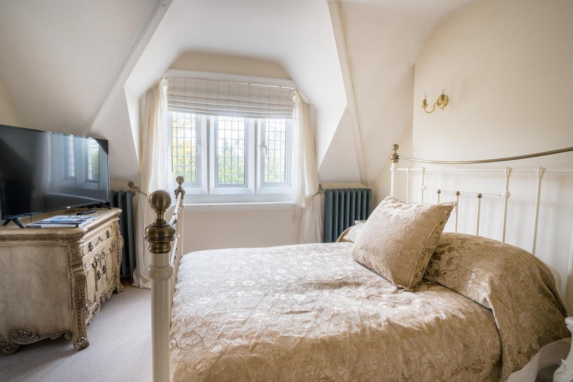 Berwick 4* Almondsbury