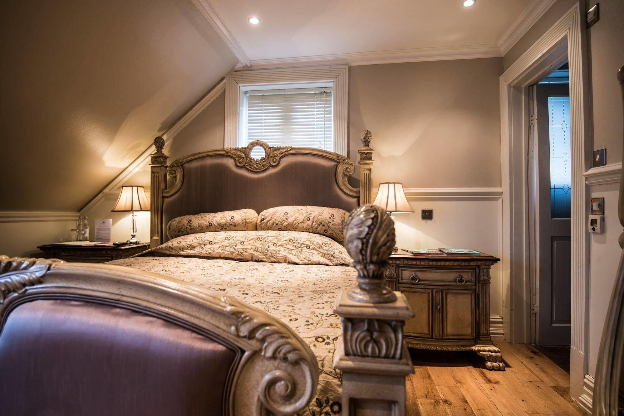 Berwick 4* Almondsbury
