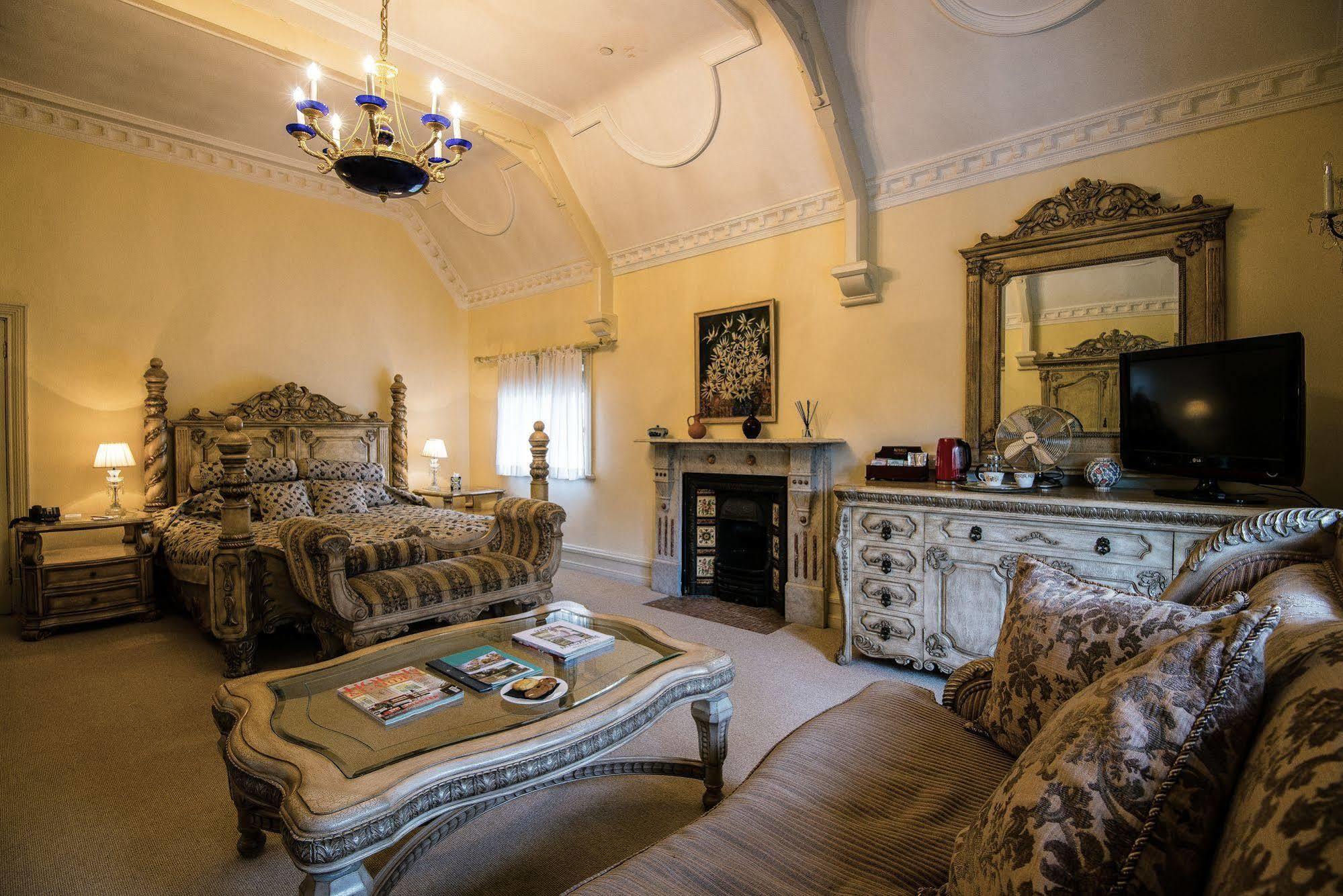 Berwick 4* Almondsbury